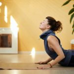 ?€™€ï¸ 5 posturas de yoga para relajar cuerpo y mente