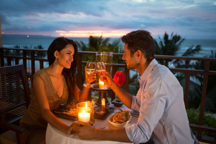 Sorprende a tu pareja con una cena romántica