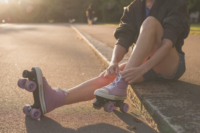 Hacer patinaje. Un deporte perfecto para la primavera