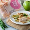 Endivias envueltas en pollo, gratinadas con salsa de manzana y nueces